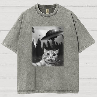Cat With UFOs Vintage Distressed T-shirt
