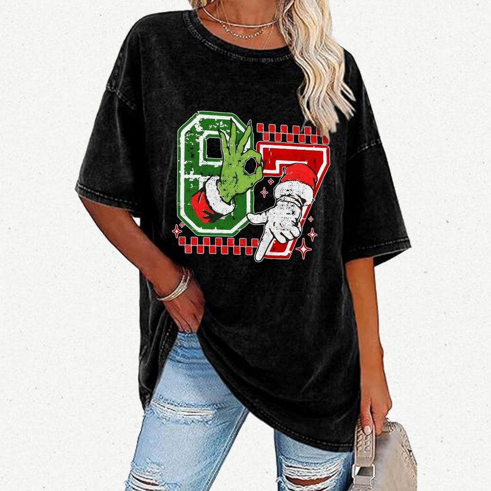 Six Seven 6 7 Christmas Vintage Distressed T-shirt