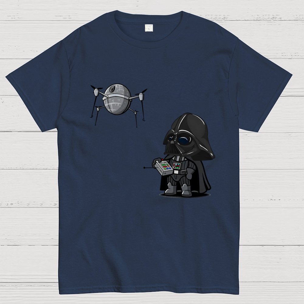 Cute Das plays with drones Geek T-Shirt