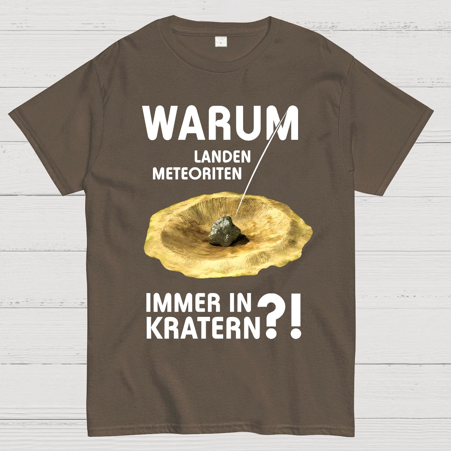 Meteoriten in Kratern Geek T-Shirt