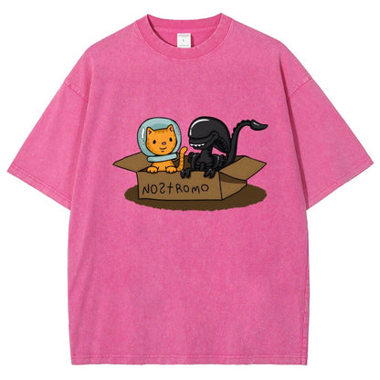 Jonesy And Mysterious Creature In A Box Vintage Distressed T-shirt