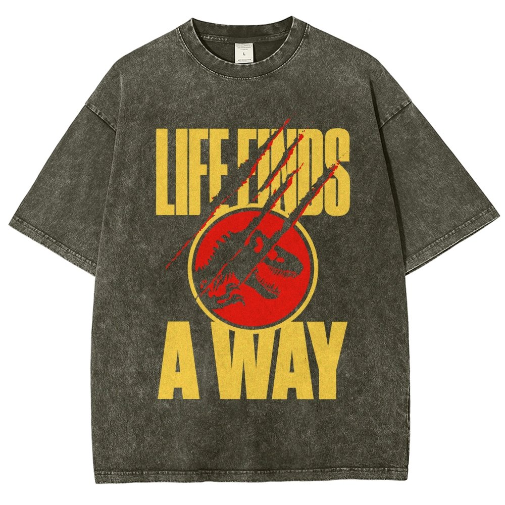 Life finds a way Vintage Distressed T-shirt