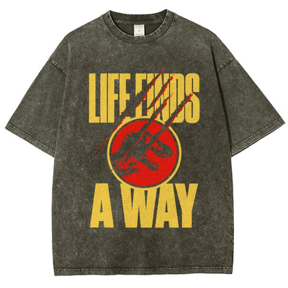 Life finds a way Vintage Distressed T-shirt