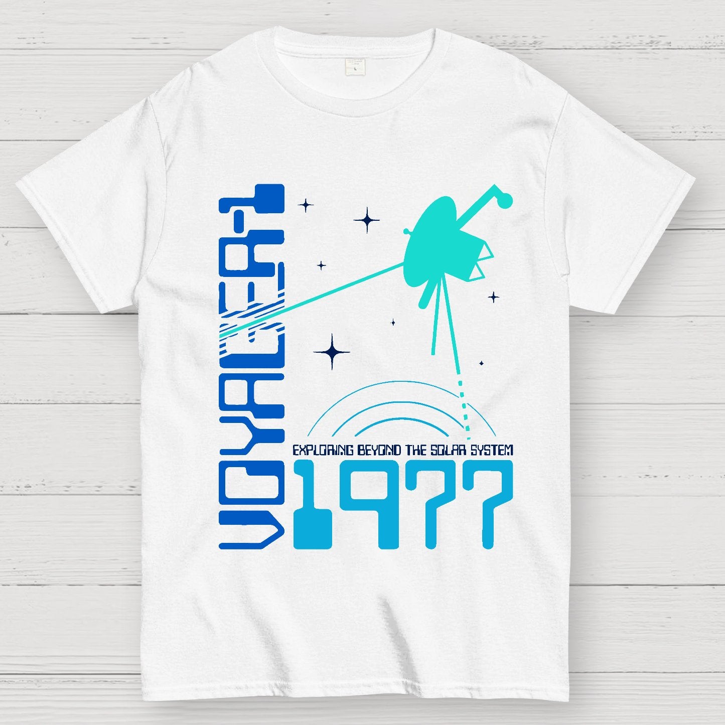 Voyager 1 - Universe explorer Geek T-Shirt