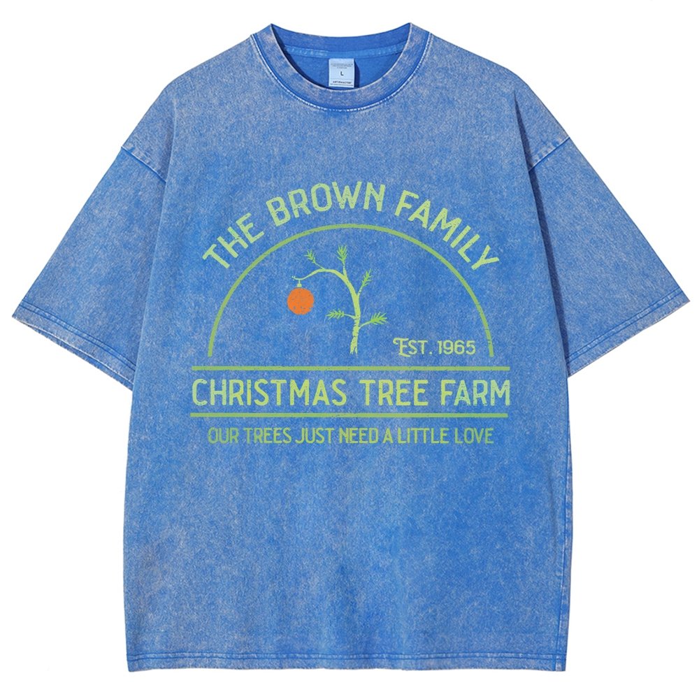 Vintage Christmas Tree Farm Vintage Distressed T-shirt