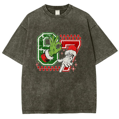Six Seven 6 7 Christmas Vintage Distressed T-shirt