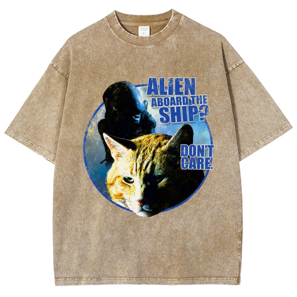 Top Cat Alien Aboard The Ship Don’t Care  Vintage Distressed T-shirt
