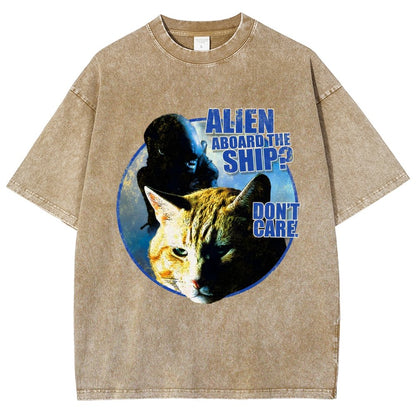 Top Cat Alien Aboard The Ship Don’t Care  Vintage Distressed T-shirt