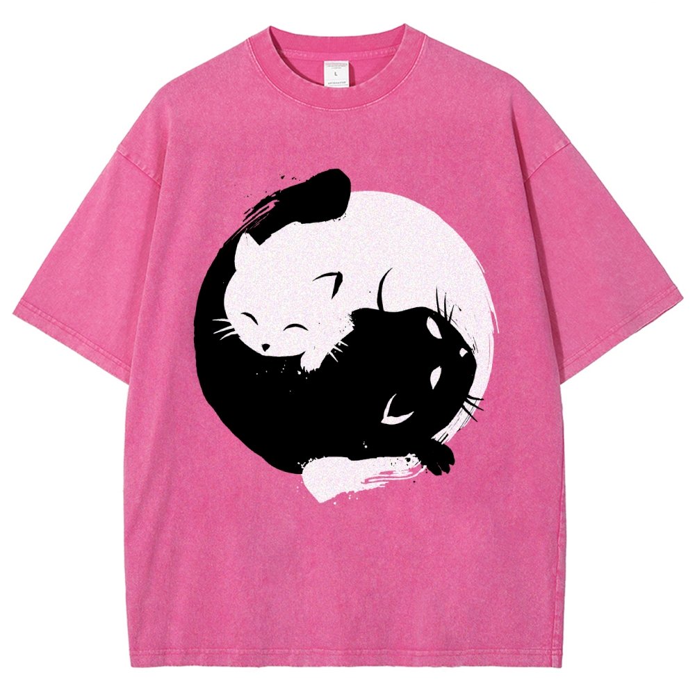 Yin-yang Cat Vintage Distressed T-shirt