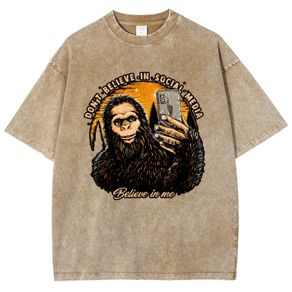 Don't Believe In Social Media Believe In Me Vintage Distressed T-shirt