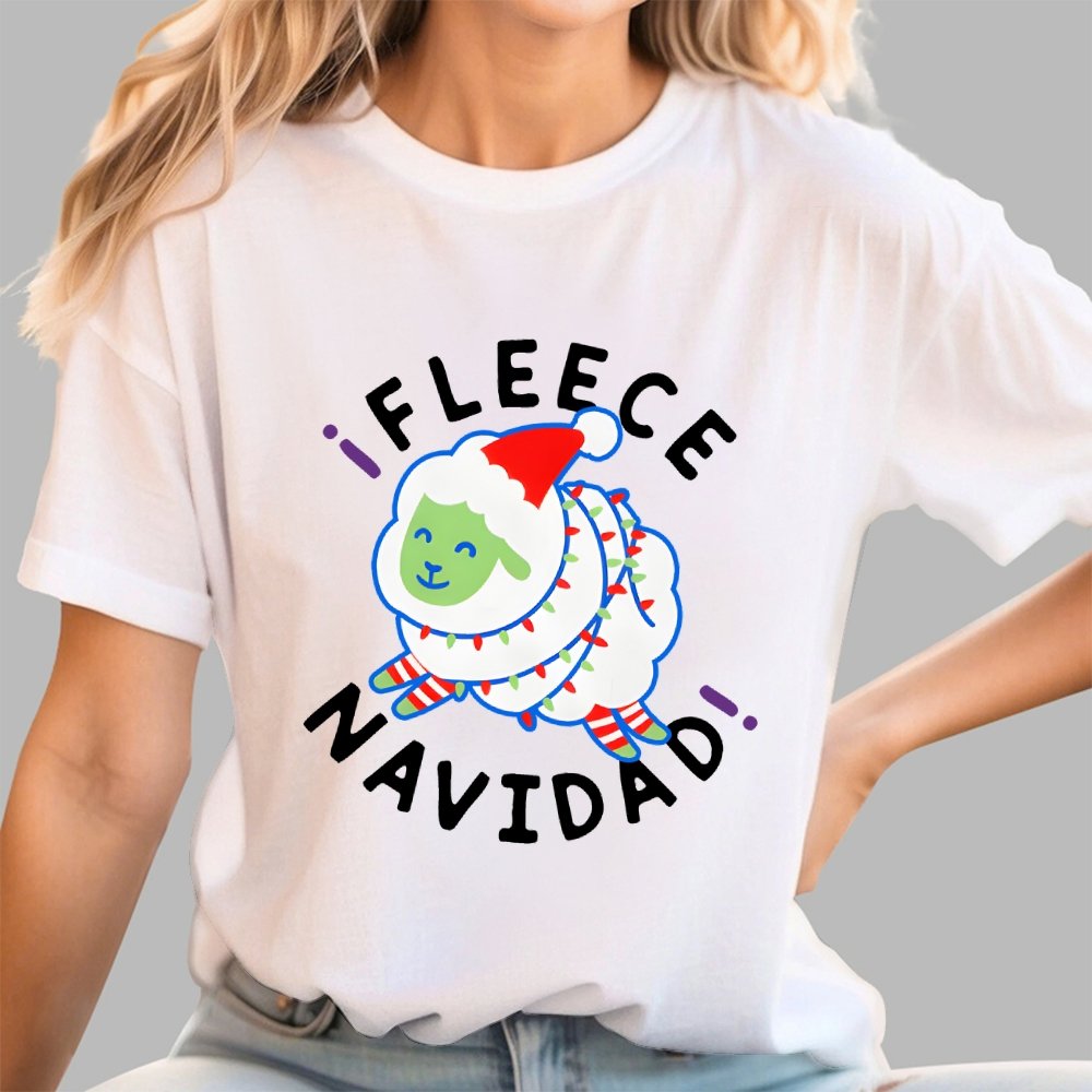 iFleece Navidad!  Geek T-Shirt