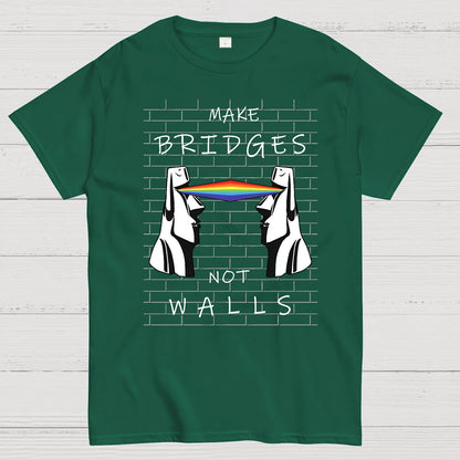 Make bridges, not walls Geek T-Shirt